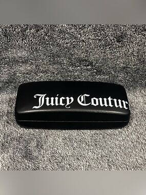 Juicy Couture hard clamshell eyeglass or sunglass case hard clamshell black